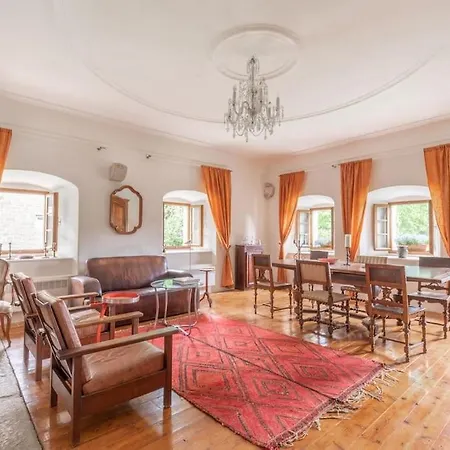 Villa 18 Century Bohemian *