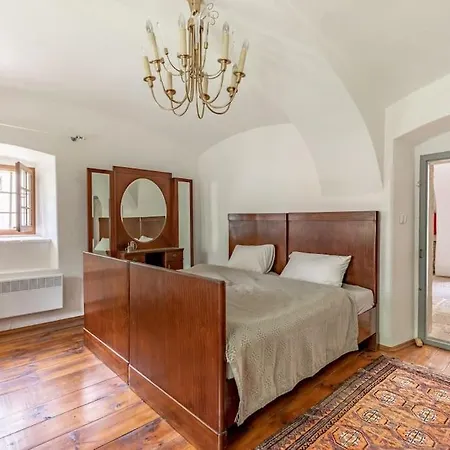 Villa 18 Century Bohemian *